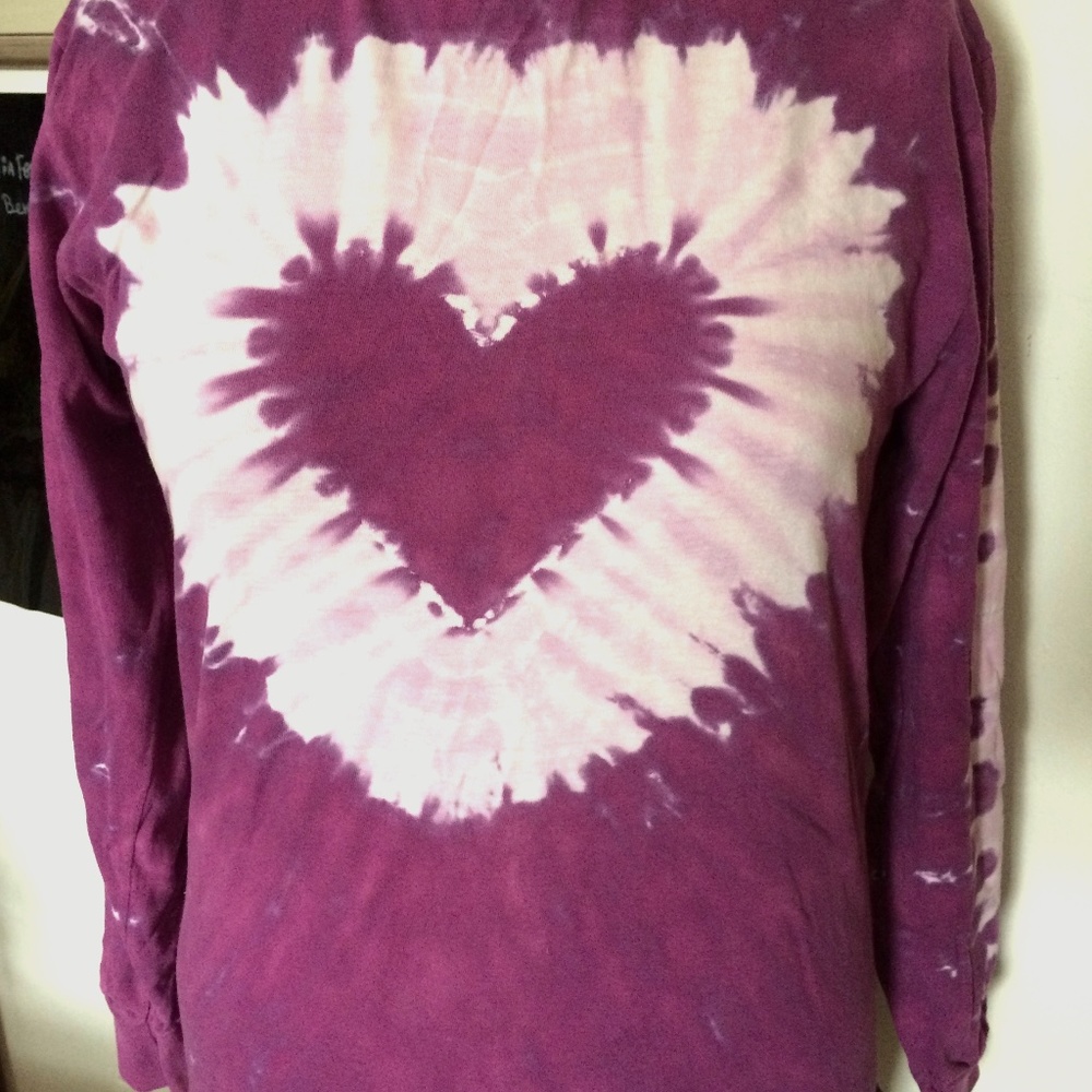 Heart Love Tie Dye Long Sleeve T Shirt in Rich Magenta Purple